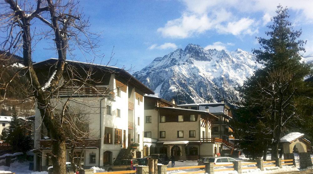 Hotel Bellavista Ponte Di Legno Exteriör bild
