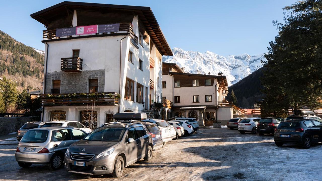 Hotel Bellavista Ponte Di Legno Exteriör bild